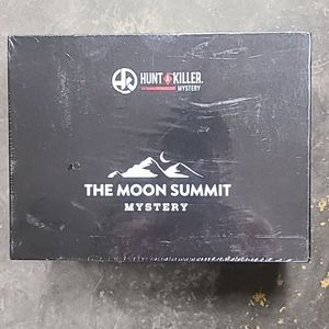 Hunt a killer mystery box game